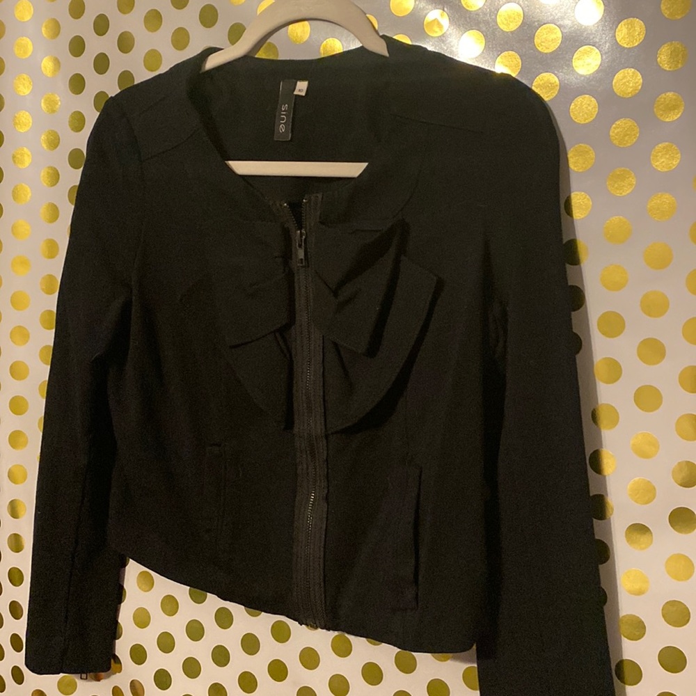 Adorable Sine Zip Detail Jacket